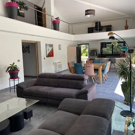 Hotell A Cuccagna - Maison 4 Chambres, Piscine Chauffee, 900m La 4*