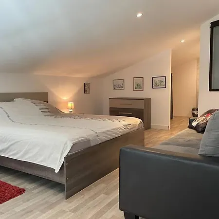 Hotell A Cuccagna - Maison 4 Chambres, Piscine Chauffee, 900m La 4*